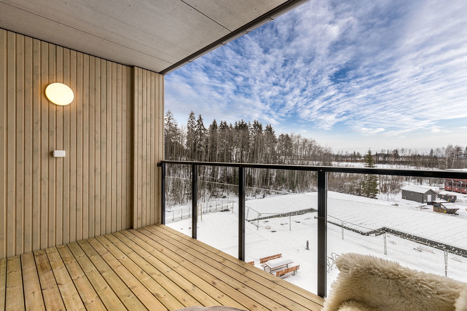 Utgang til en flott sydvestvendt balkong på 7 kvm. Galleribilde