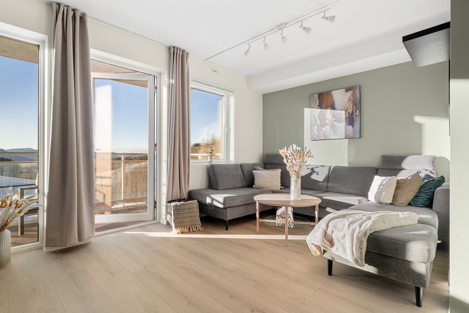 Leiligheten er opprinnelig en 4-roms. Galleribilde