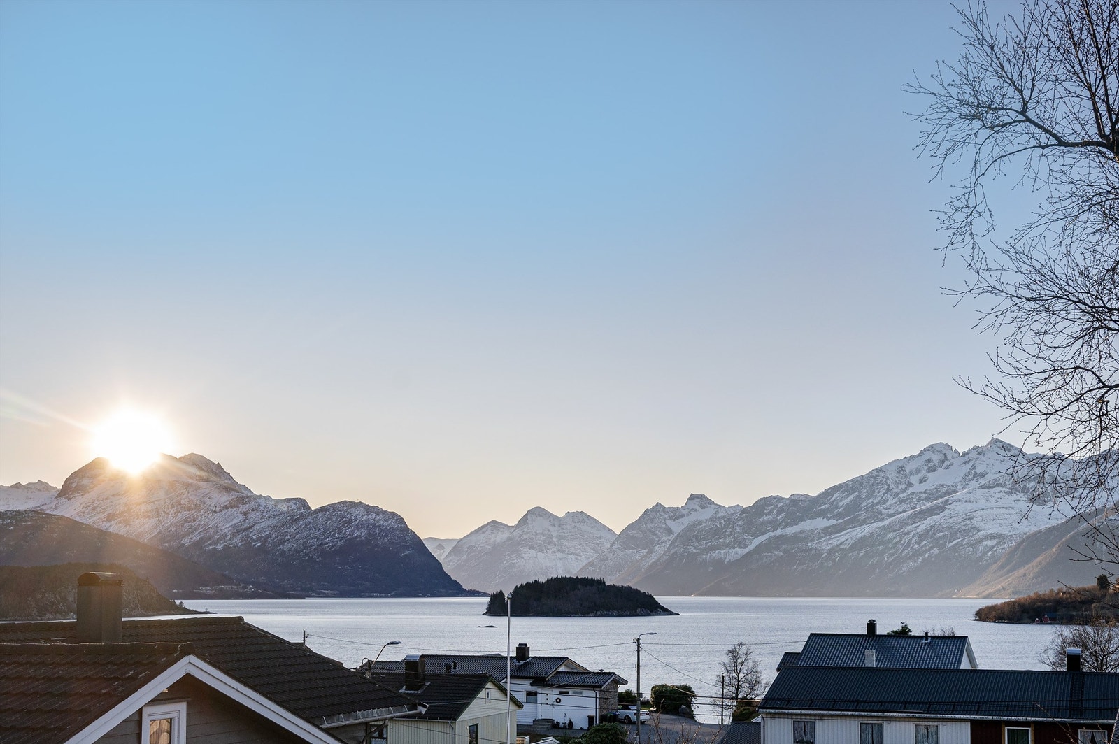 Flott utsikt mot Sunnmørsalpene Galleribilde