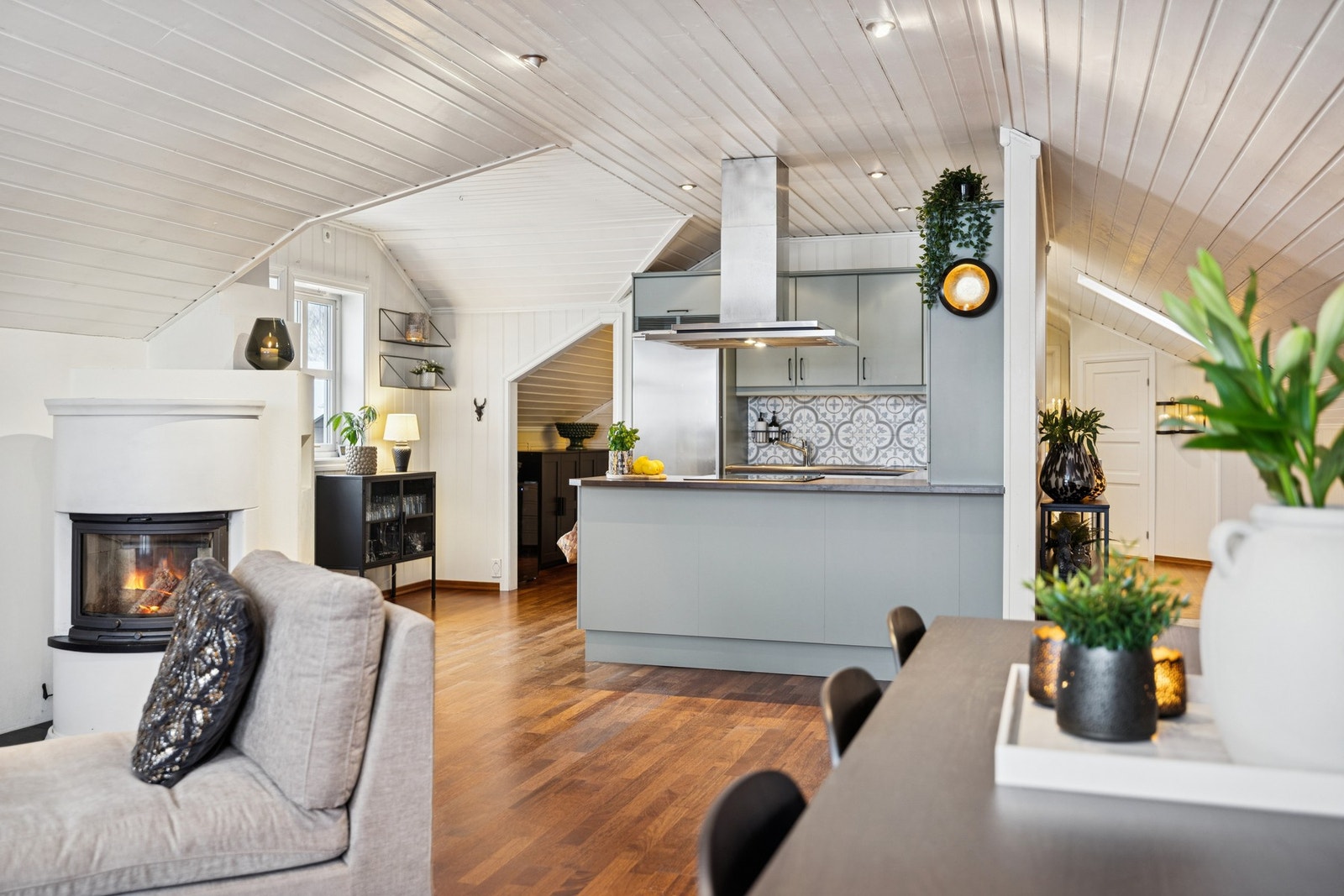 Peisinnsatsen gir lun varme og bidrar til en hyggelig atmosfære på kjølige dager. Galleribilde