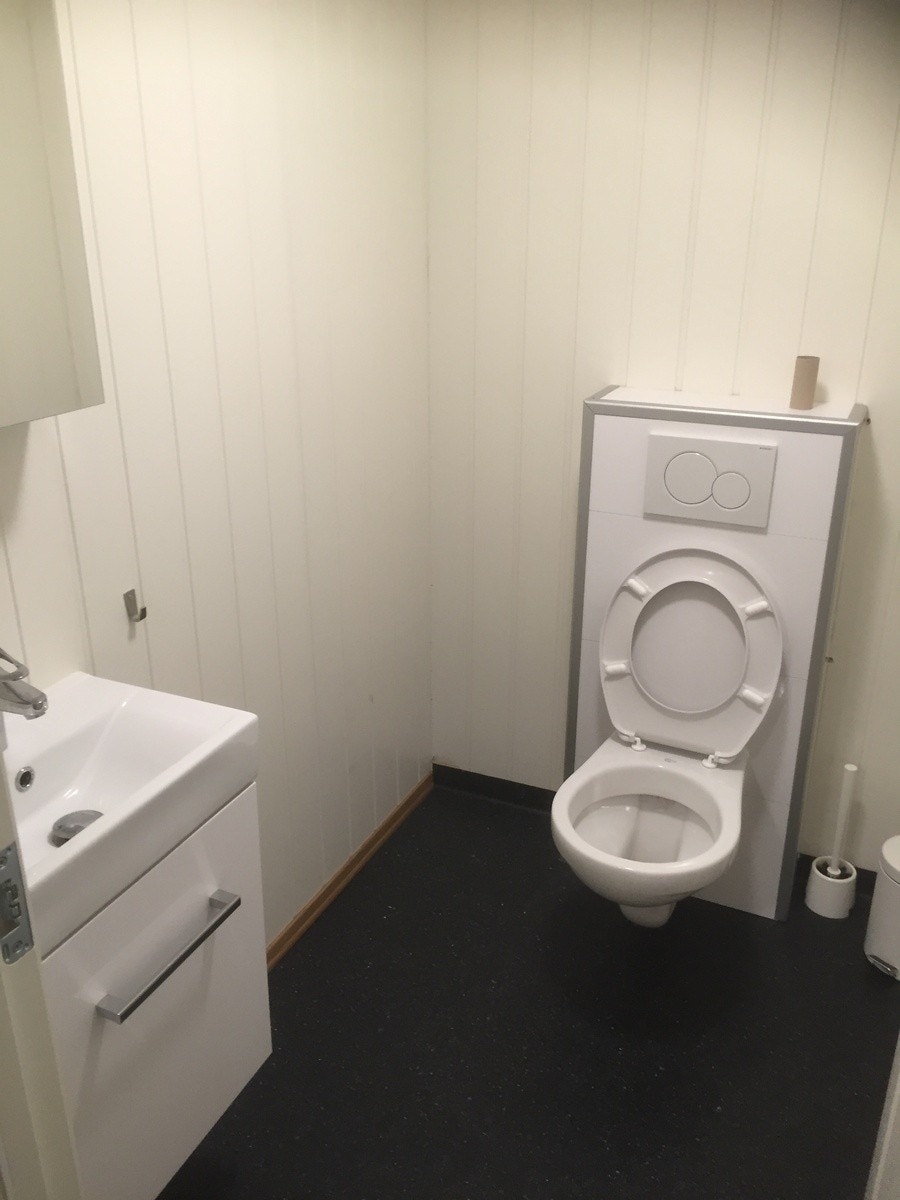 Eget separat toalettrom Galleribilde