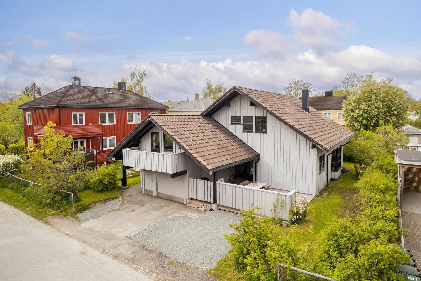 Velkommen til Gautes gate 12, en meget romslig enebolig med utmerket sentrumsnær beliggenhet. Galleribilde