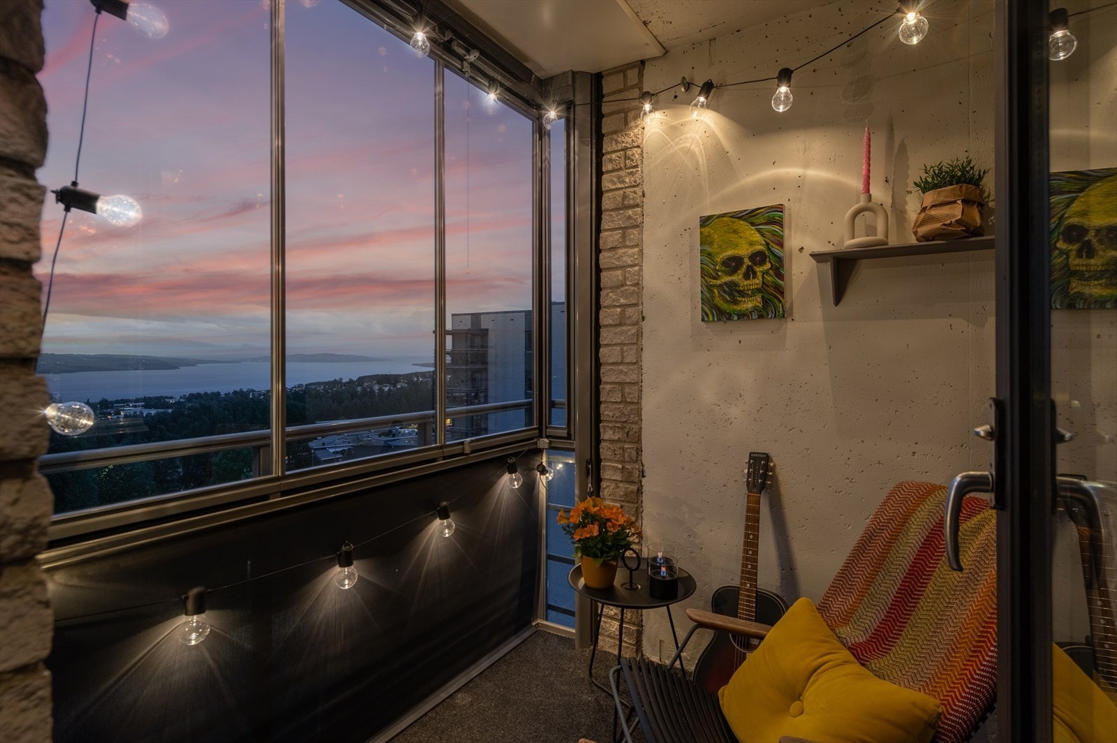 Luftig innglasset balkong med fantastisk utsikt! Galleribilde