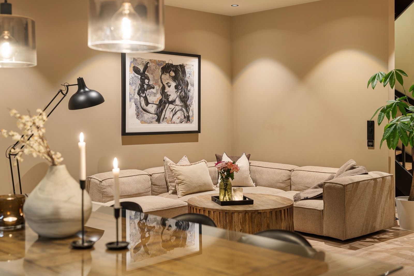 Kjøkken/stue kveld Galleribilde