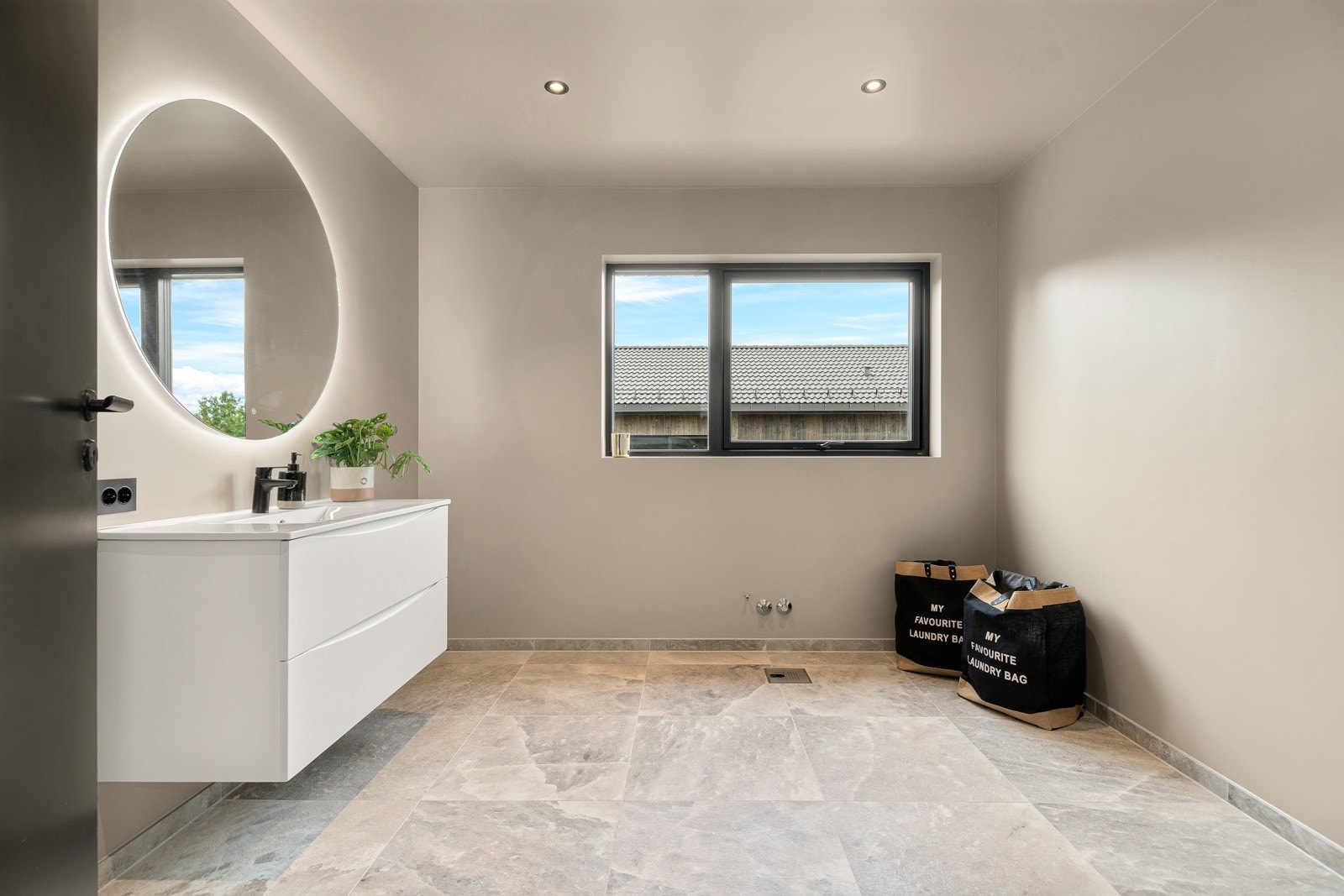 Bad 2 etg. Galleribilde