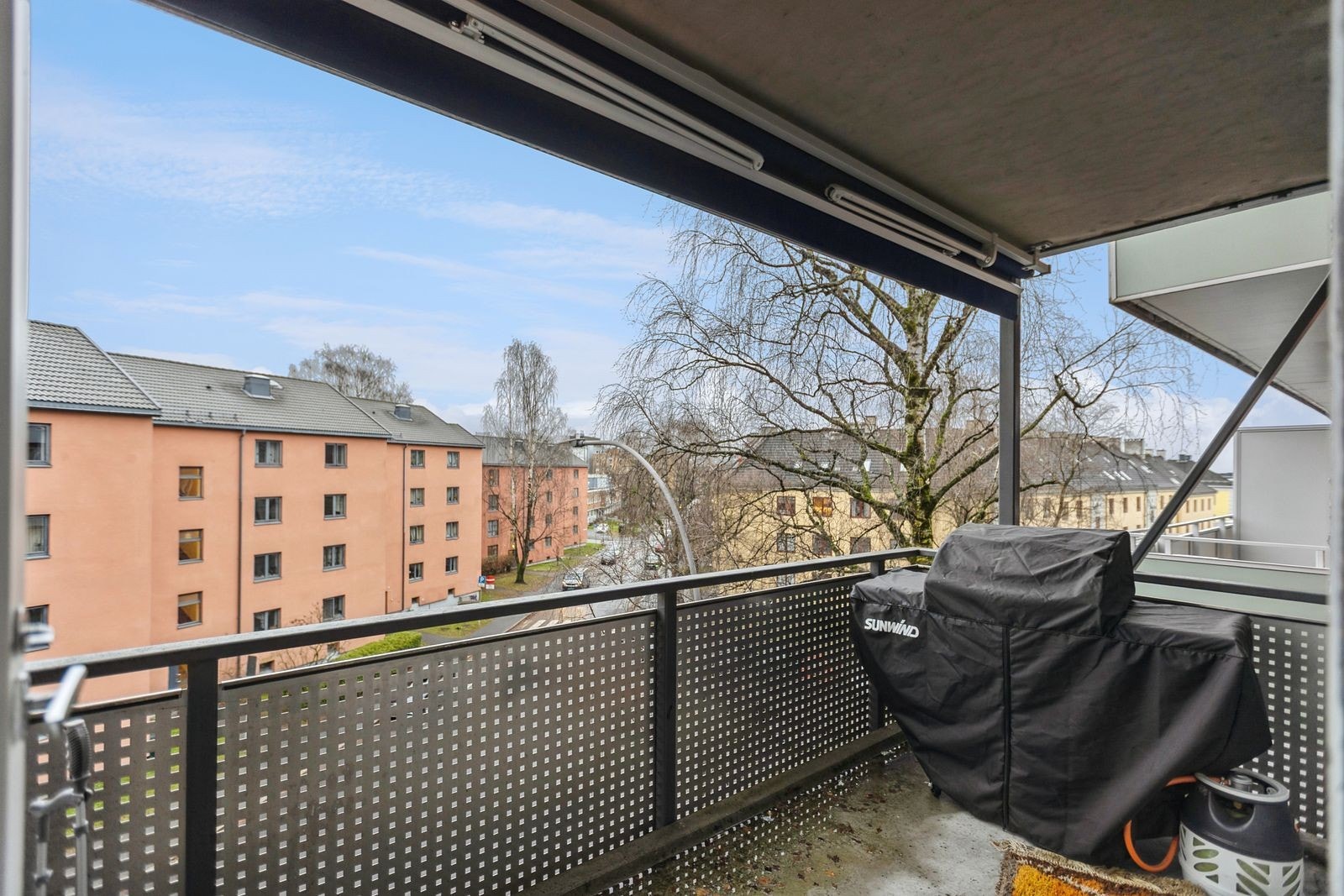 Stor balkong! Galleribilde