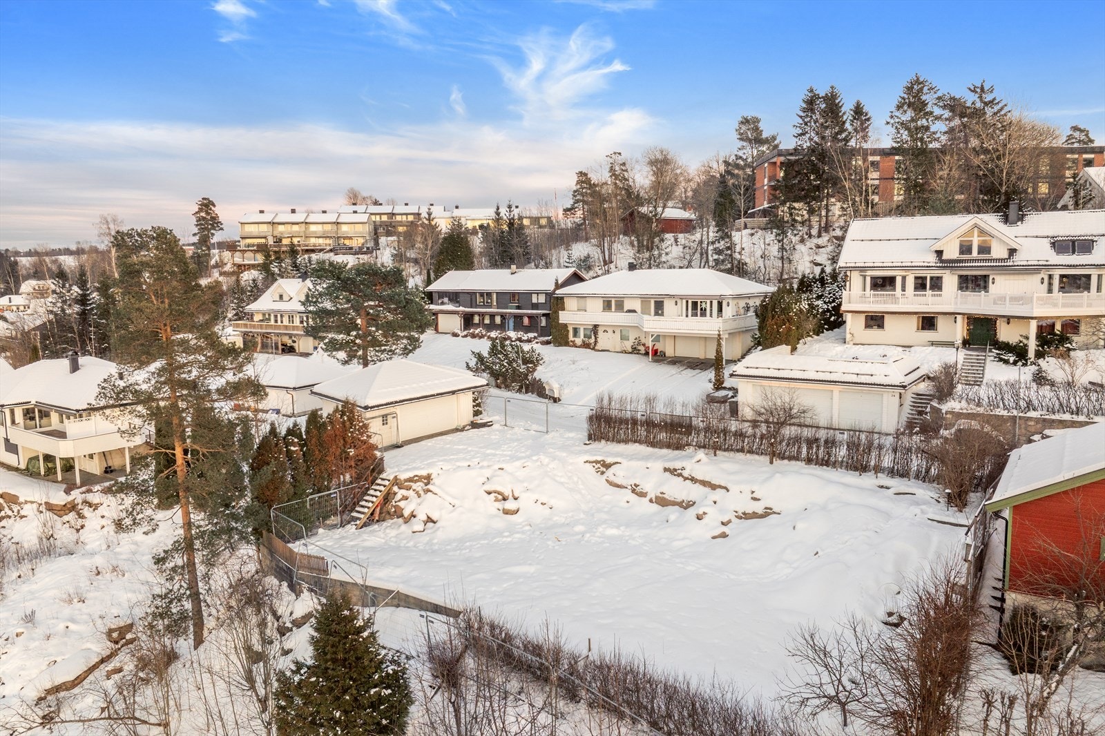 For pendlere er Spikkestad stasjon et knutepunkt, med togforbindelse videre mot Asker og Oslo. Galleribilde