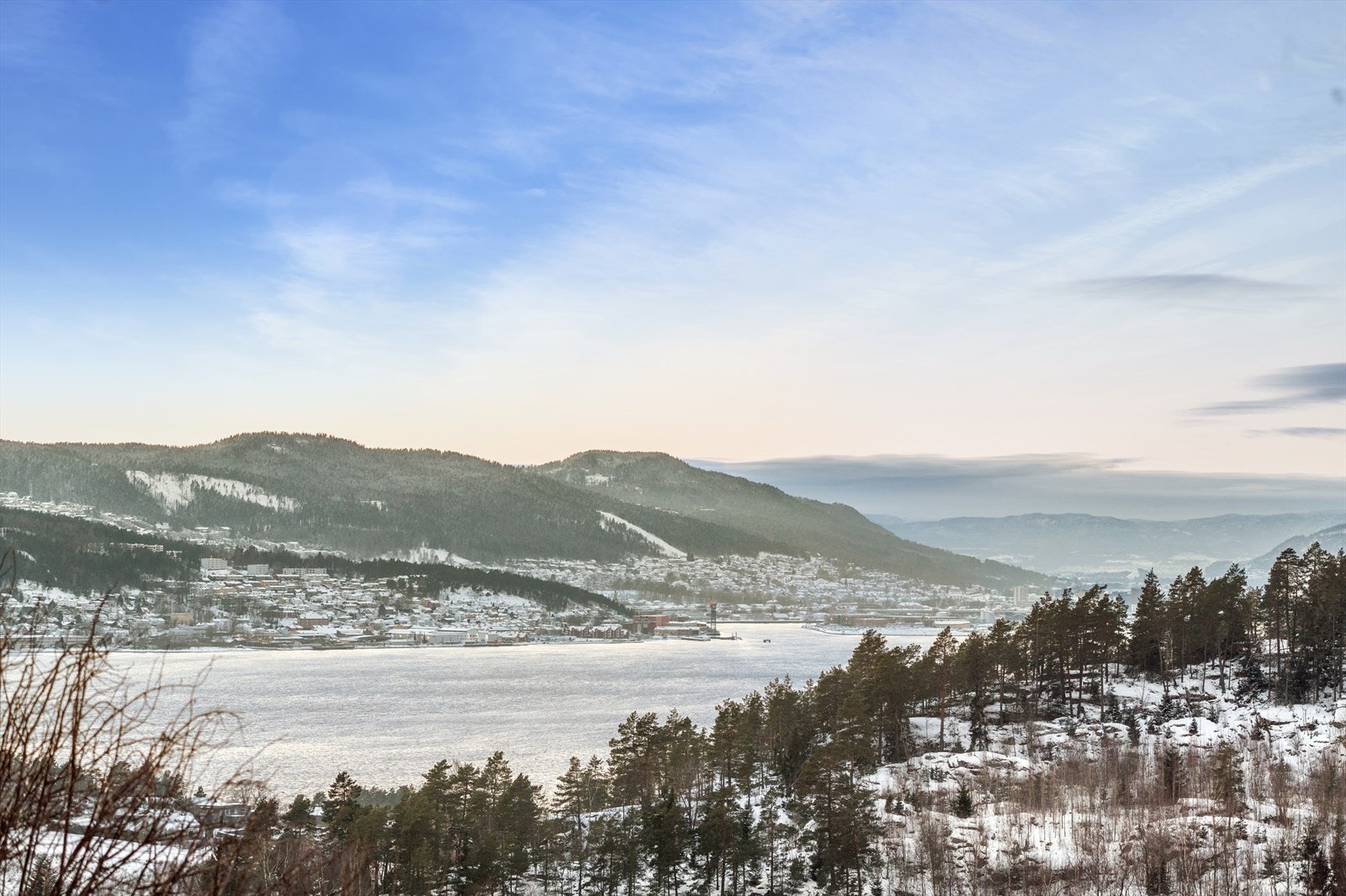 Spikkestad Vel bidrar aktivt til fellesskapet med arrangementer som Spikkestad-Dagen og 17. mai-feiring. Galleribilde