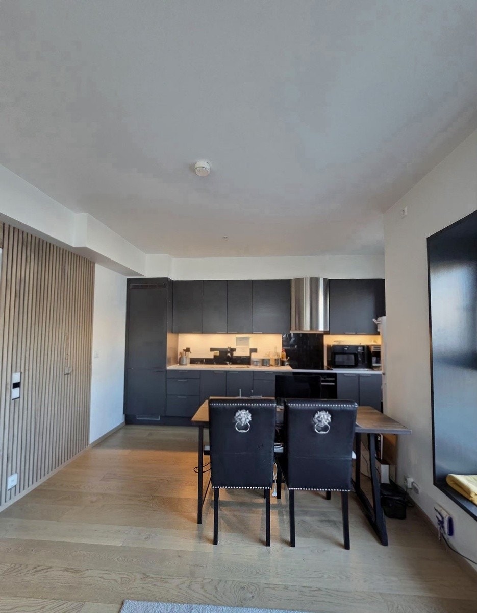 En annen spisegrupper disponeres Galleribilde