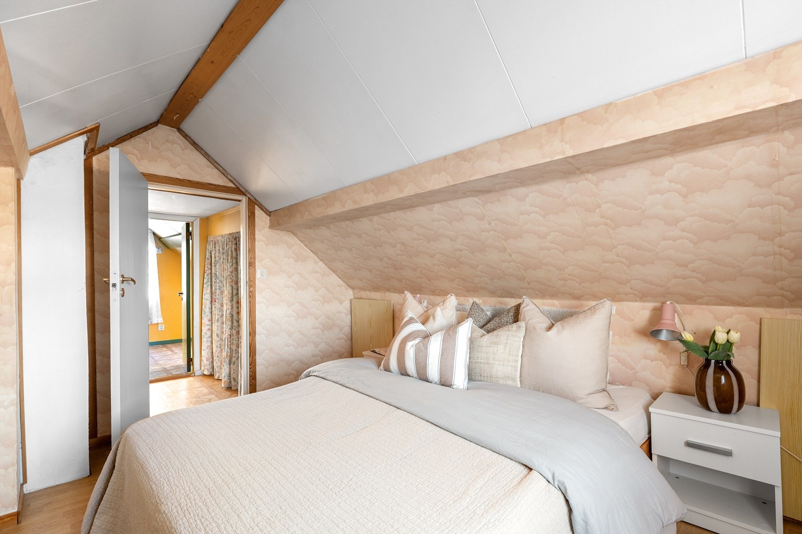 Soverom. Galleribilde