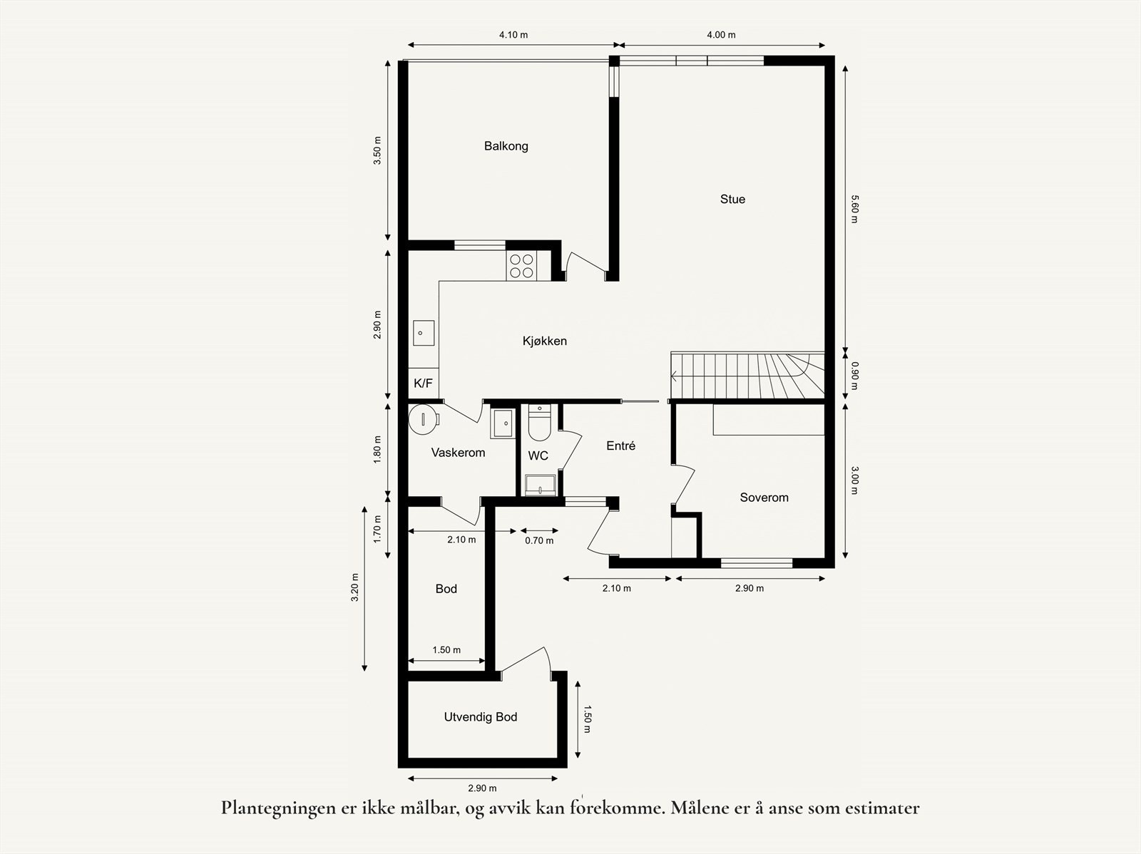Første etasje har en sosial planløsning med åpen stue- og kjøkkenløsning, soverom og vaskerom. Galleribilde