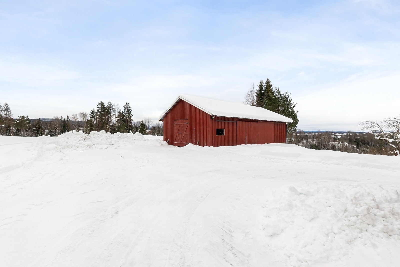 Driftsbygning/uthus. Galleribilde