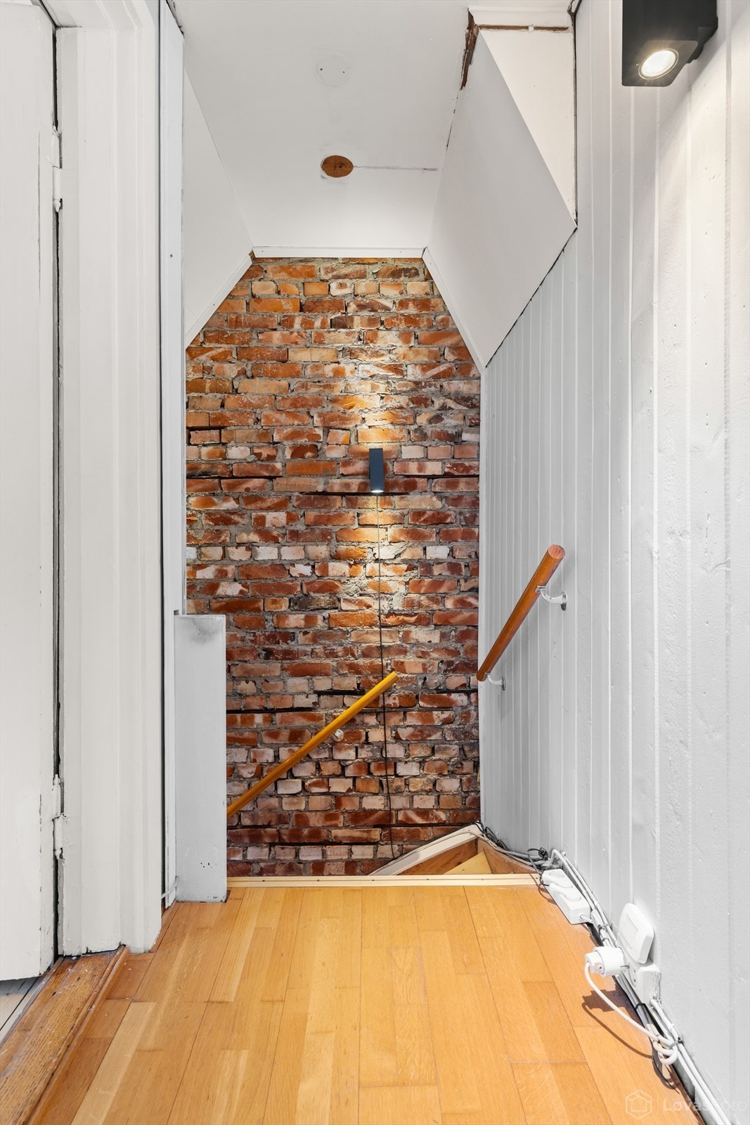 Karakterfull teglsteinsvegg som skaper et unikt preg. Galleribilde