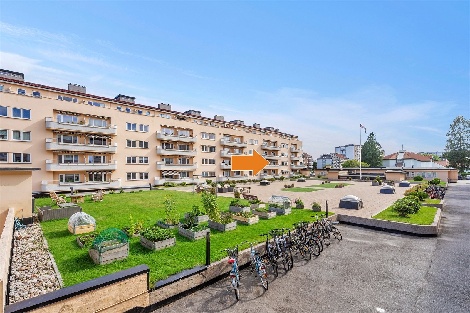 I Solbygg er det pene og grønne fellesarealer Galleribilde