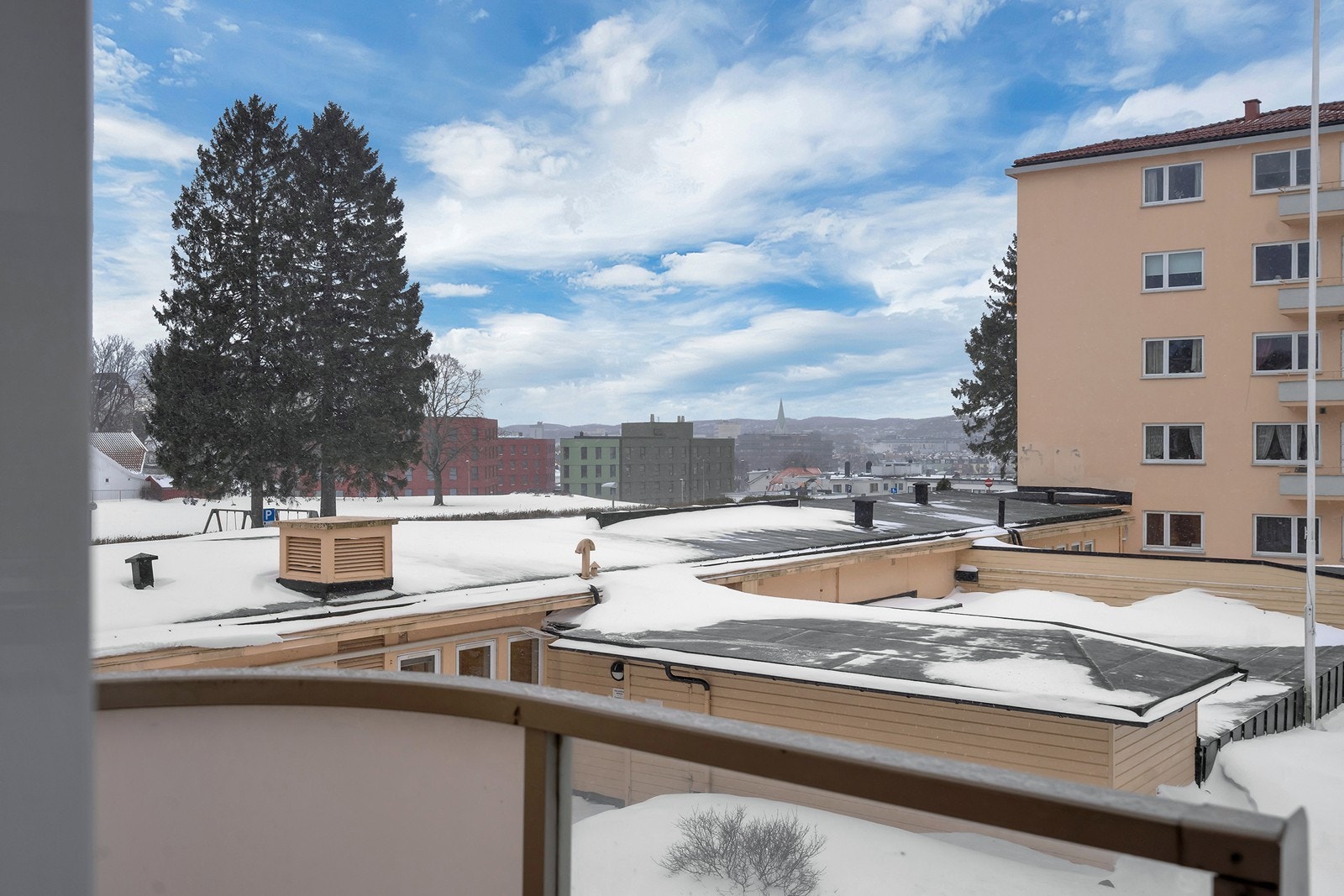 Utsikt fra stue Galleribilde