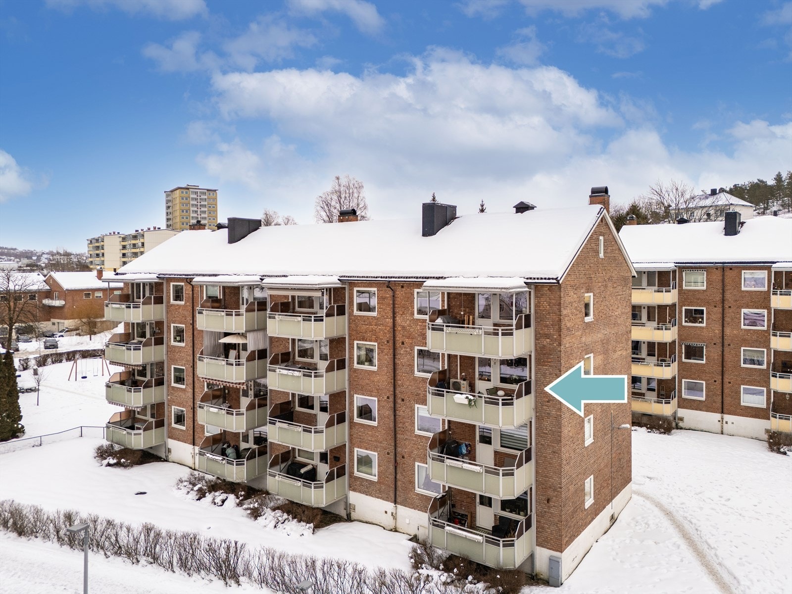 DNB Eiendom v/Egil Svennevig Hovde har gleden av å presentere Odins vei 10A! Lys og pen 3-roms hjørneleilighet i 3.etg. Galleribilde