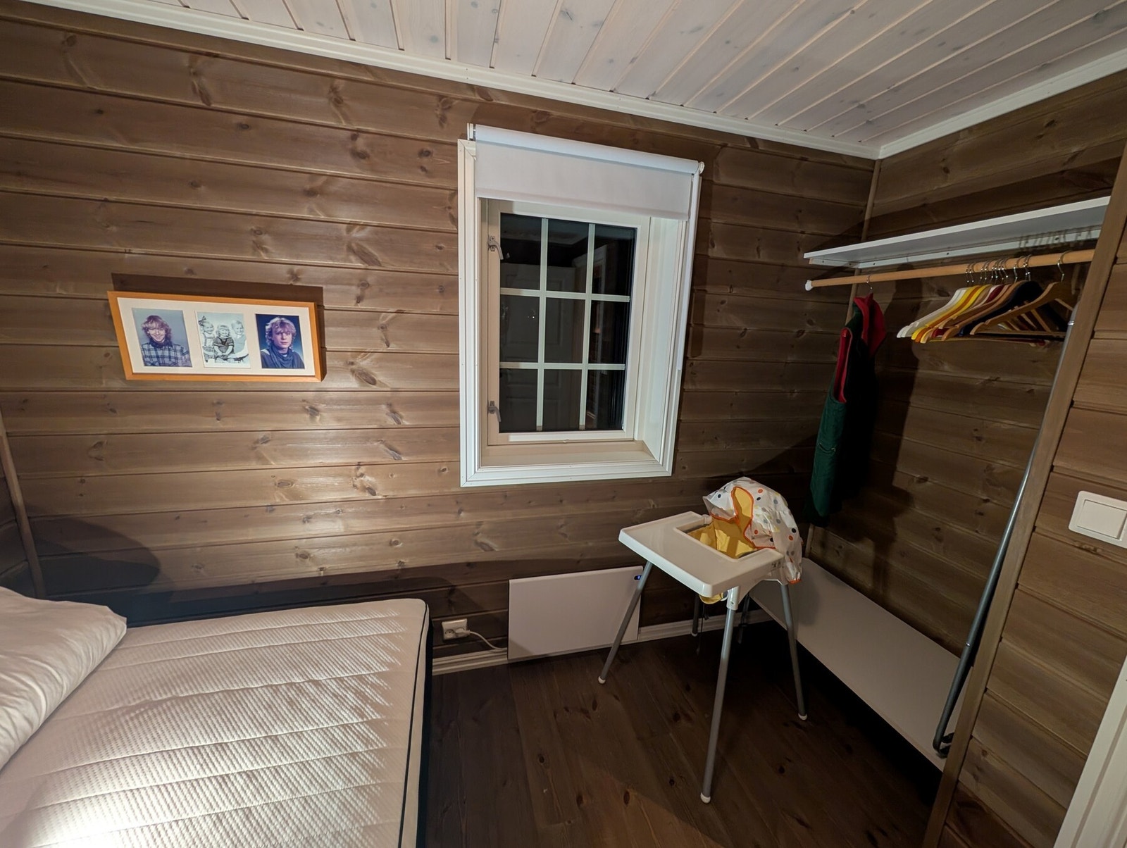 Garderobeplass på soverom. Galleribilde