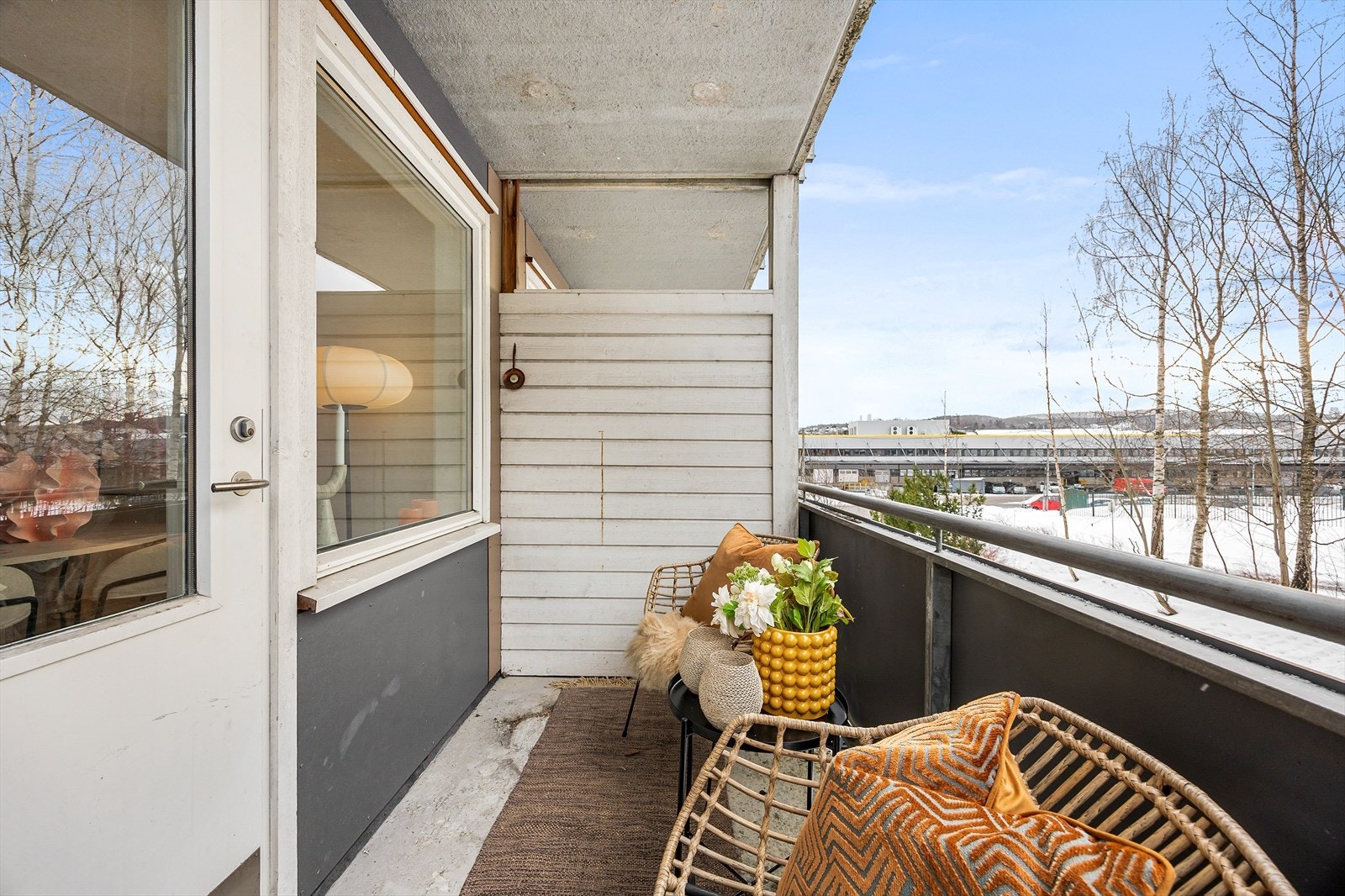 Her er det plass til sofagruppe, beplantning og grill for de som ønsker det. Galleribilde