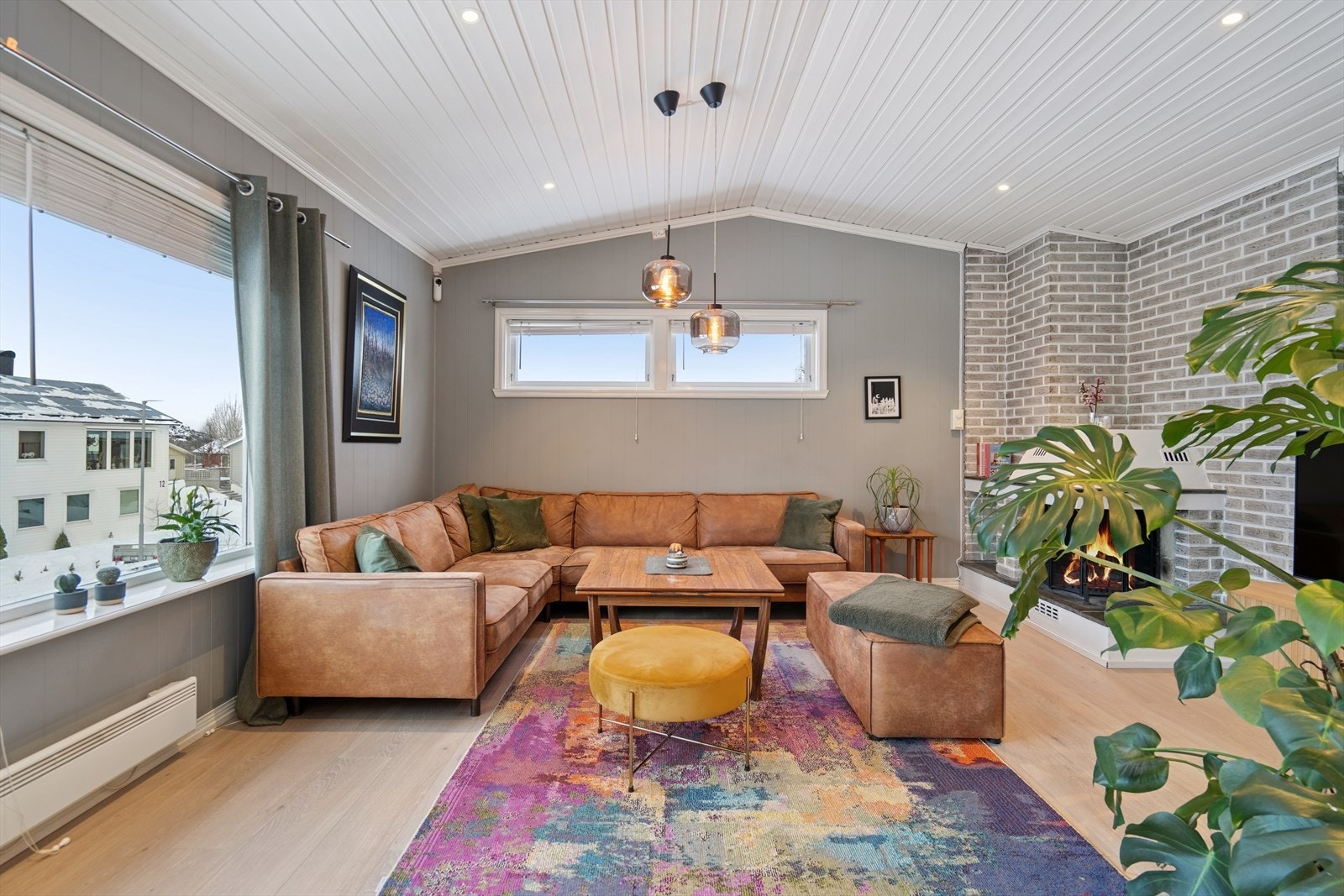 Boligen ble oppført i 1971, og er blitt vesentlig renovert siden byggår. Galleribilde