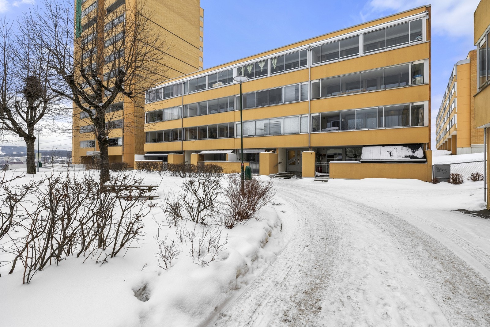 Eiendommen tilhører Fagerholt Borettslag, som er tilknyttet OBOS. Galleribilde