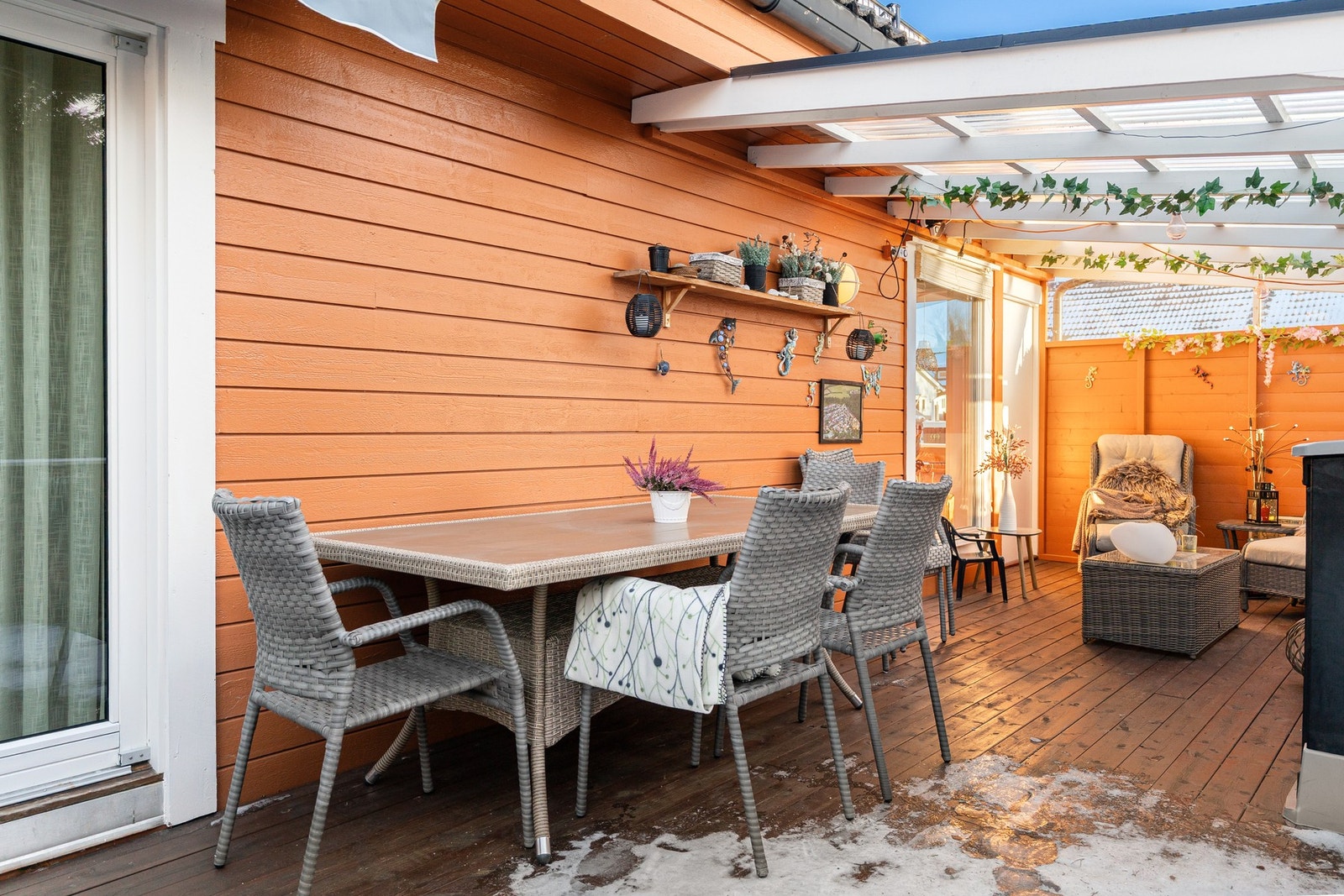 God plass til ønsket utemøblement. Galleribilde