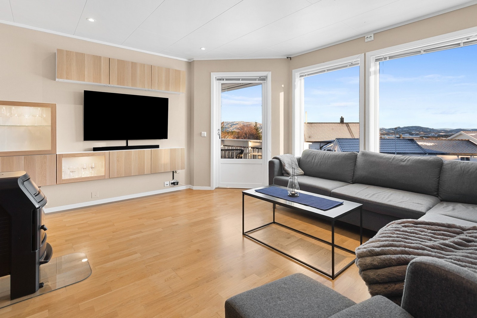 Downlights gir en god grunnbelysning i leiligheten Galleribilde