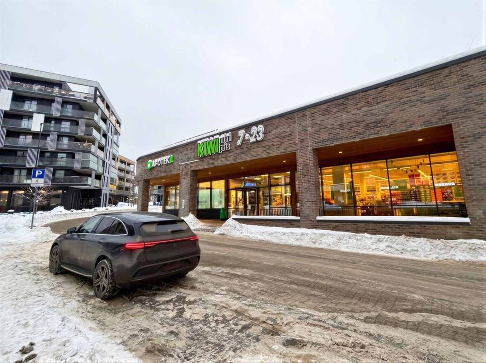 Nærbutikk og senter med alt man trenger Galleribilde