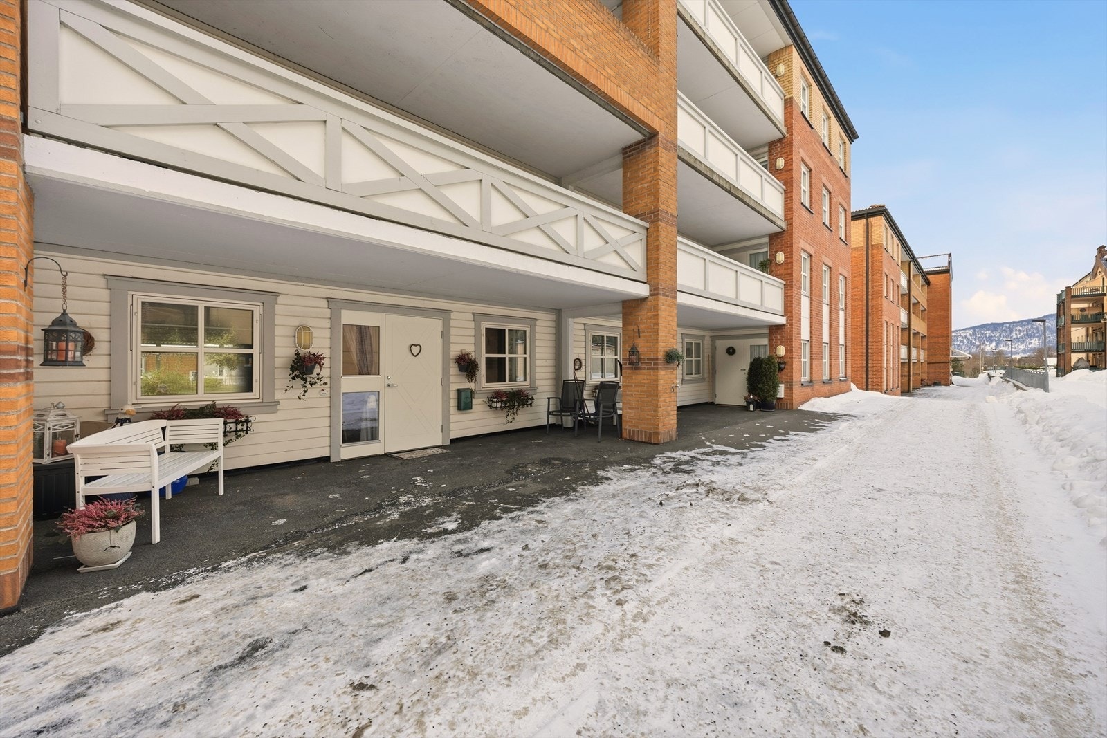 Hyggelig med møbleringsmuligheter ved inngangsparti Galleribilde