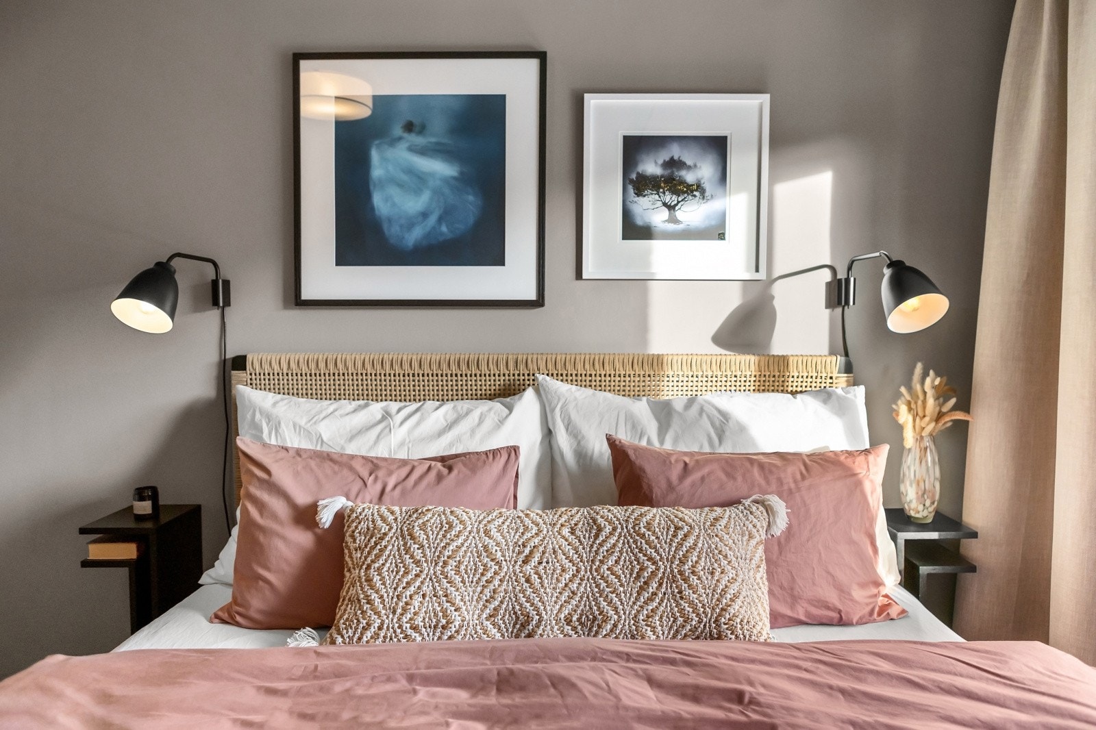 Et lunt soverom som gir en fin ramme for hvile og avkobling. Galleribilde