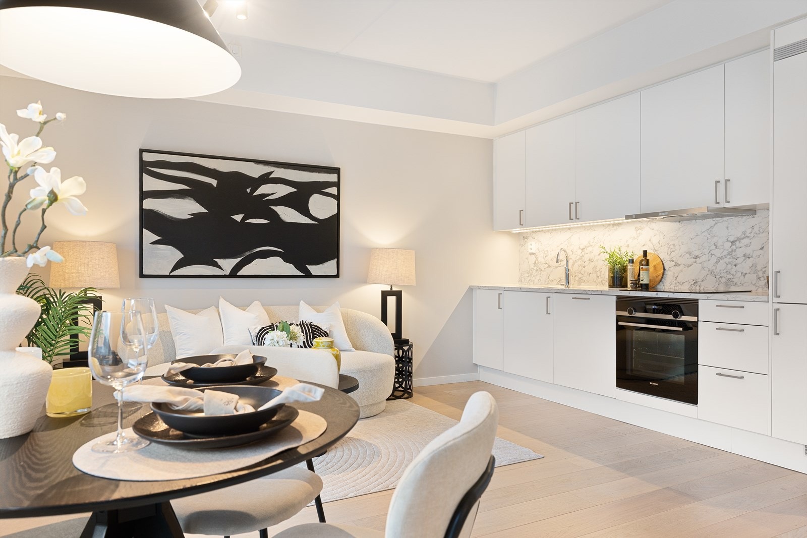 Moderne og stilsikkert kjøkken fra Sigdal. Galleribilde