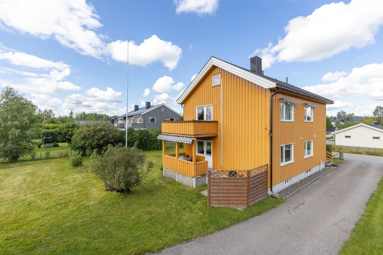 Eiendommen ligger i et godt etablert og trivelig område ved Glomdalsmuseet. Galleribilde