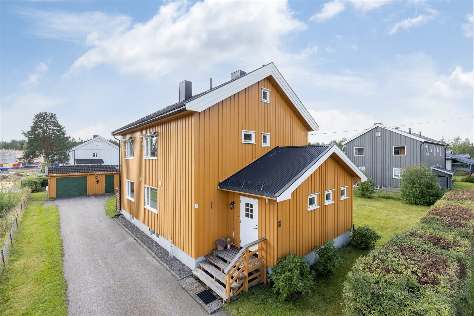 Boligen ligger i gangavstand til Elverum sentrum, med alt av servicefasiliteter. Galleribilde