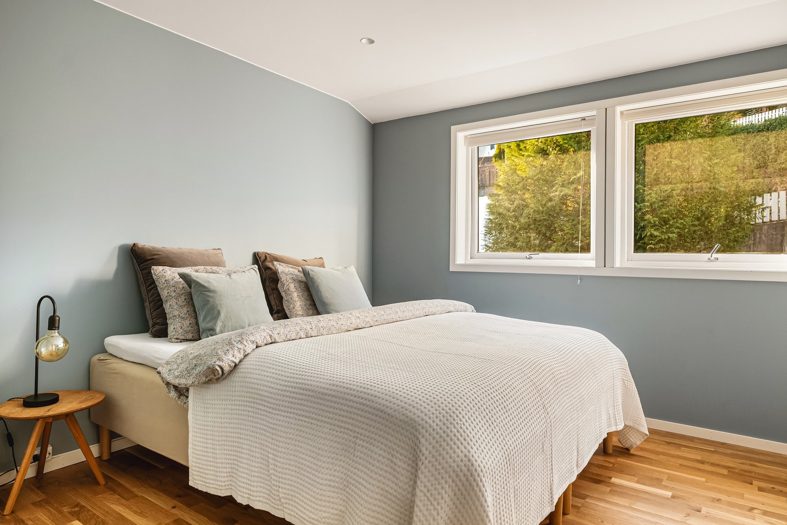 Soverommene måler henholdsvis 10 m², 12 m² og 9 m². Galleribilde