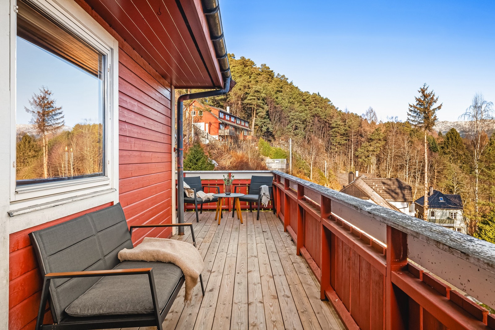 Terrassen kan innredes med en koselig sittegruppe. Galleribilde