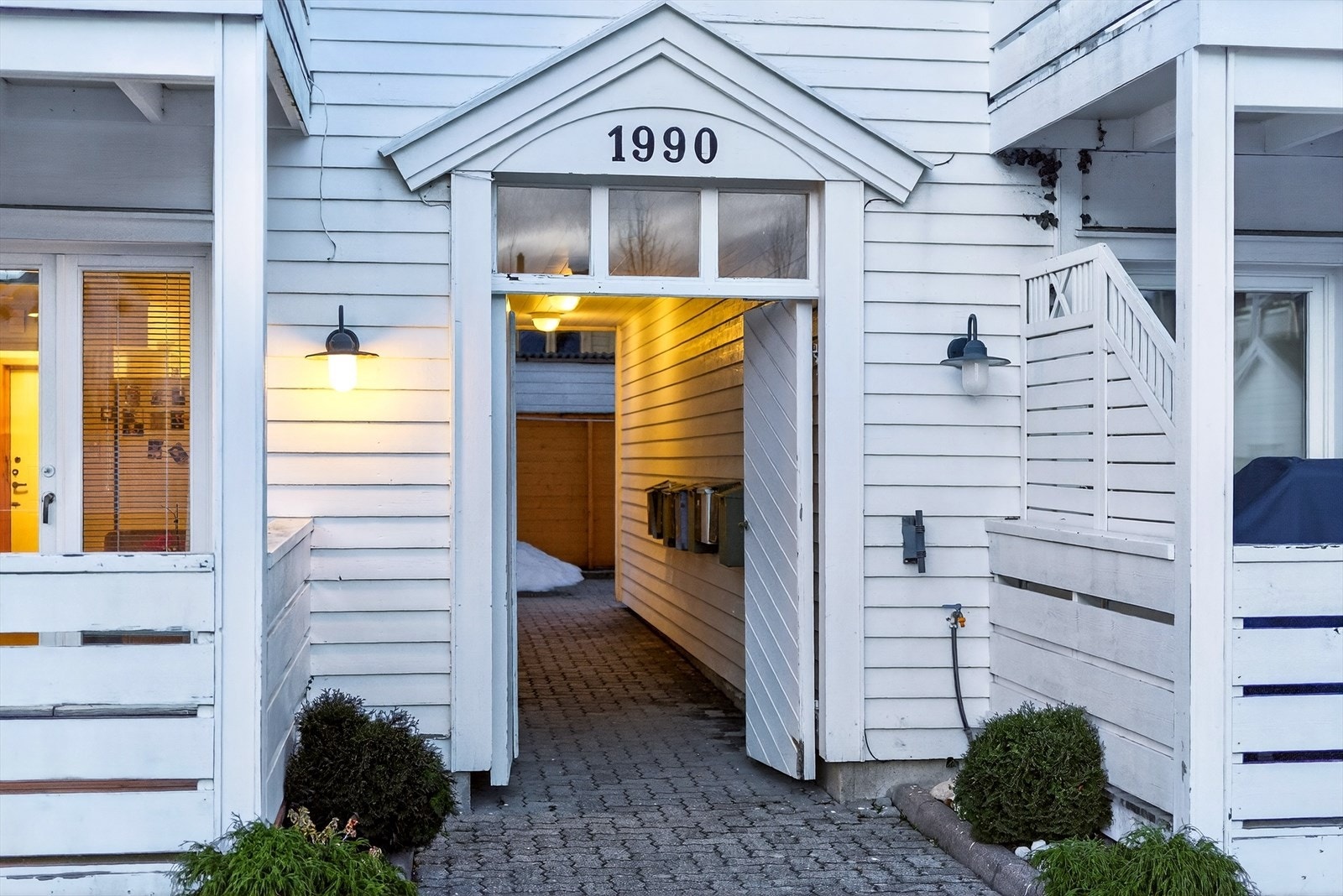 Inngangsport Galleribilde