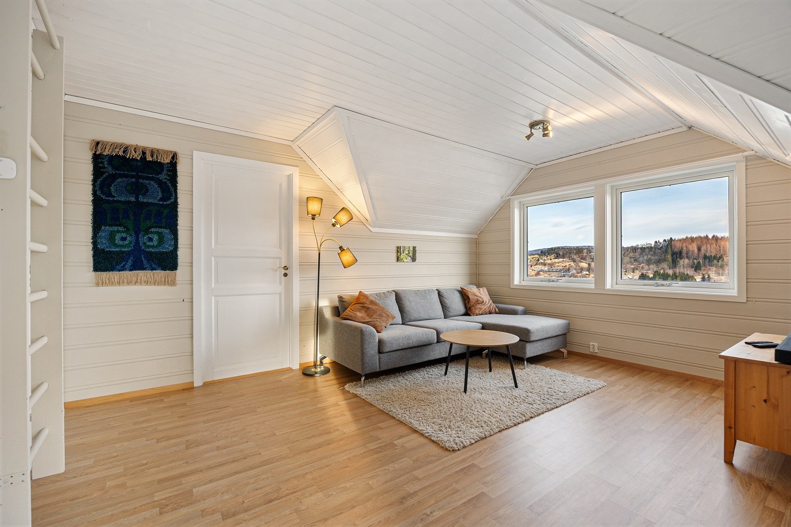 Loftstue Galleribilde