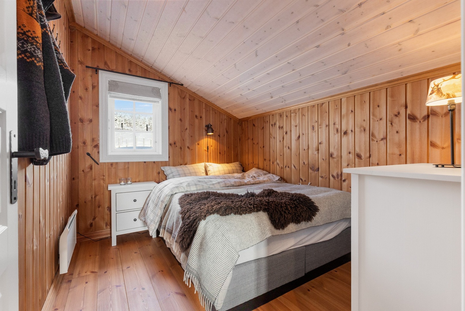 Vinduene på begge soverom tilfredsstiller ikke krav til rømning Galleribilde