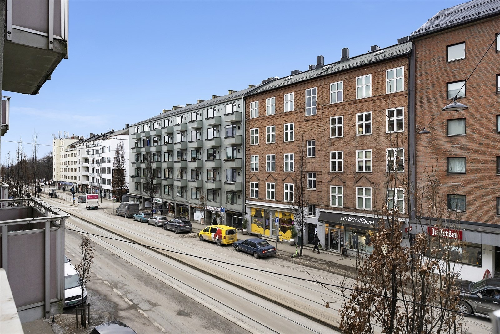 Kirkeveien i retning mot Frognerparken kun ett par minutter fra leiligheten. Galleribilde