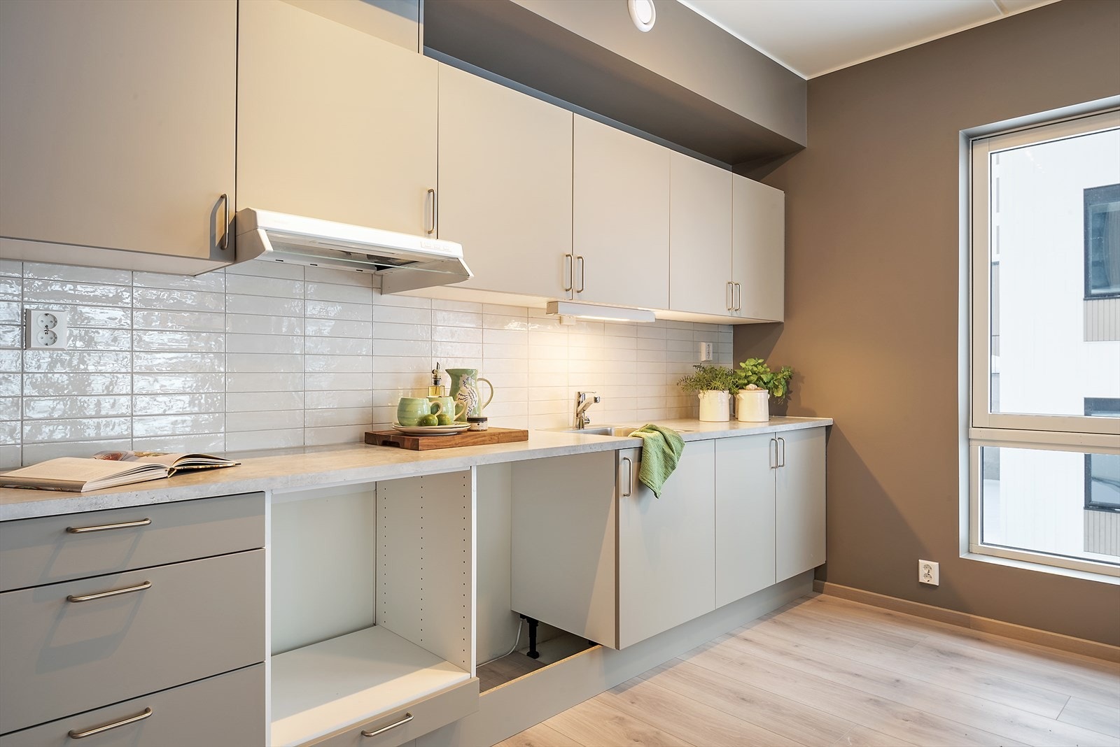 Innredning med glatte flater. Galleribilde