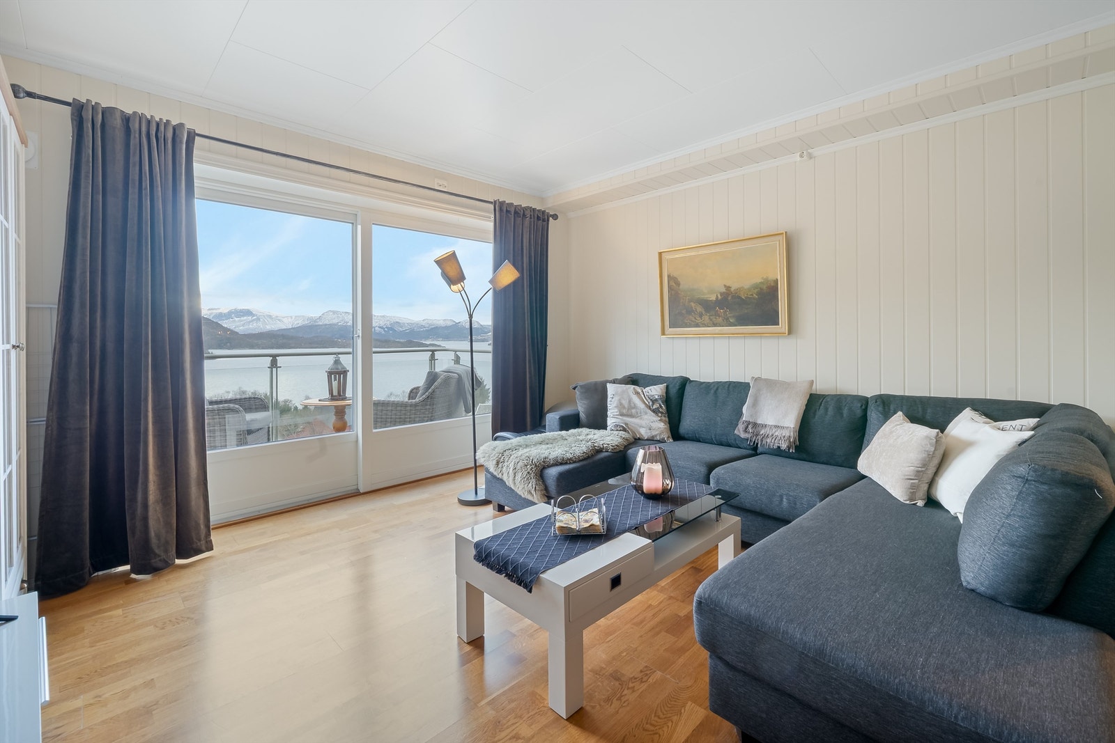 Utgang til veranda. Galleribilde