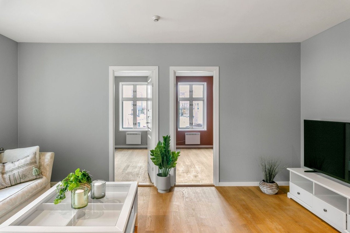 2. Etasje har 2 soverom med naturlig delt bad mellom de Galleribilde