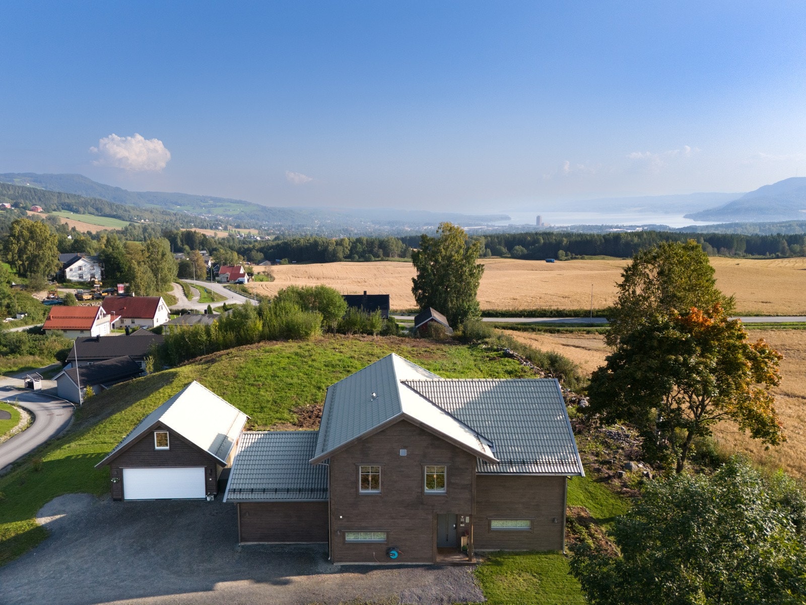 Eiendommen har nydelige utsiktsforhold. Galleribilde