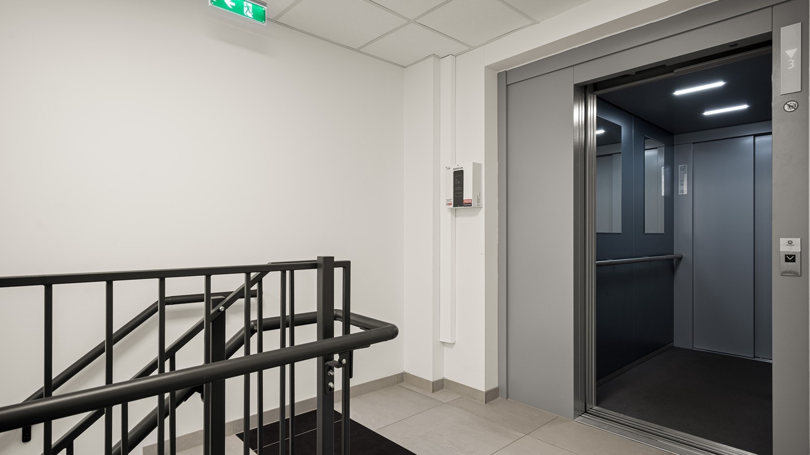 Like utenfor leiligheten er det heis Galleribilde