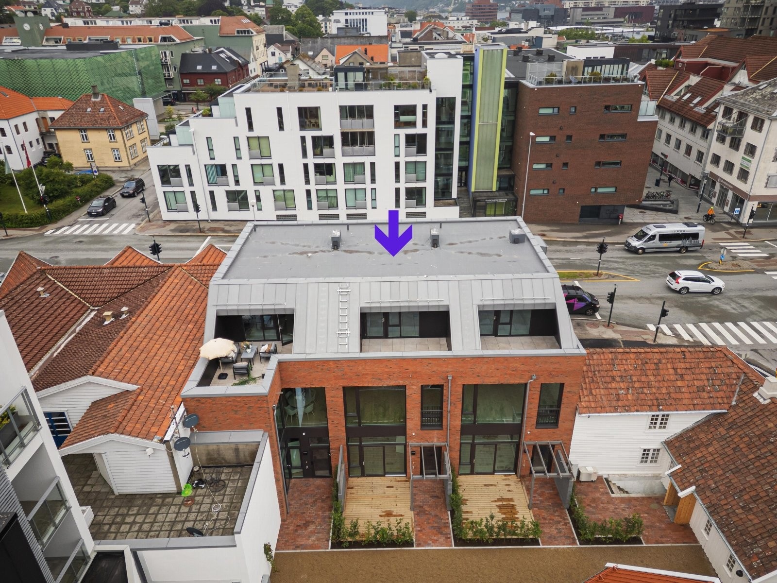 PROAKTIV - Eksklusivt, nyoppført townhouse (168 kvm BRA) m/3sov/3bad/3 stuer - takterrasse - parkering - utleiemulighet Galleribilde