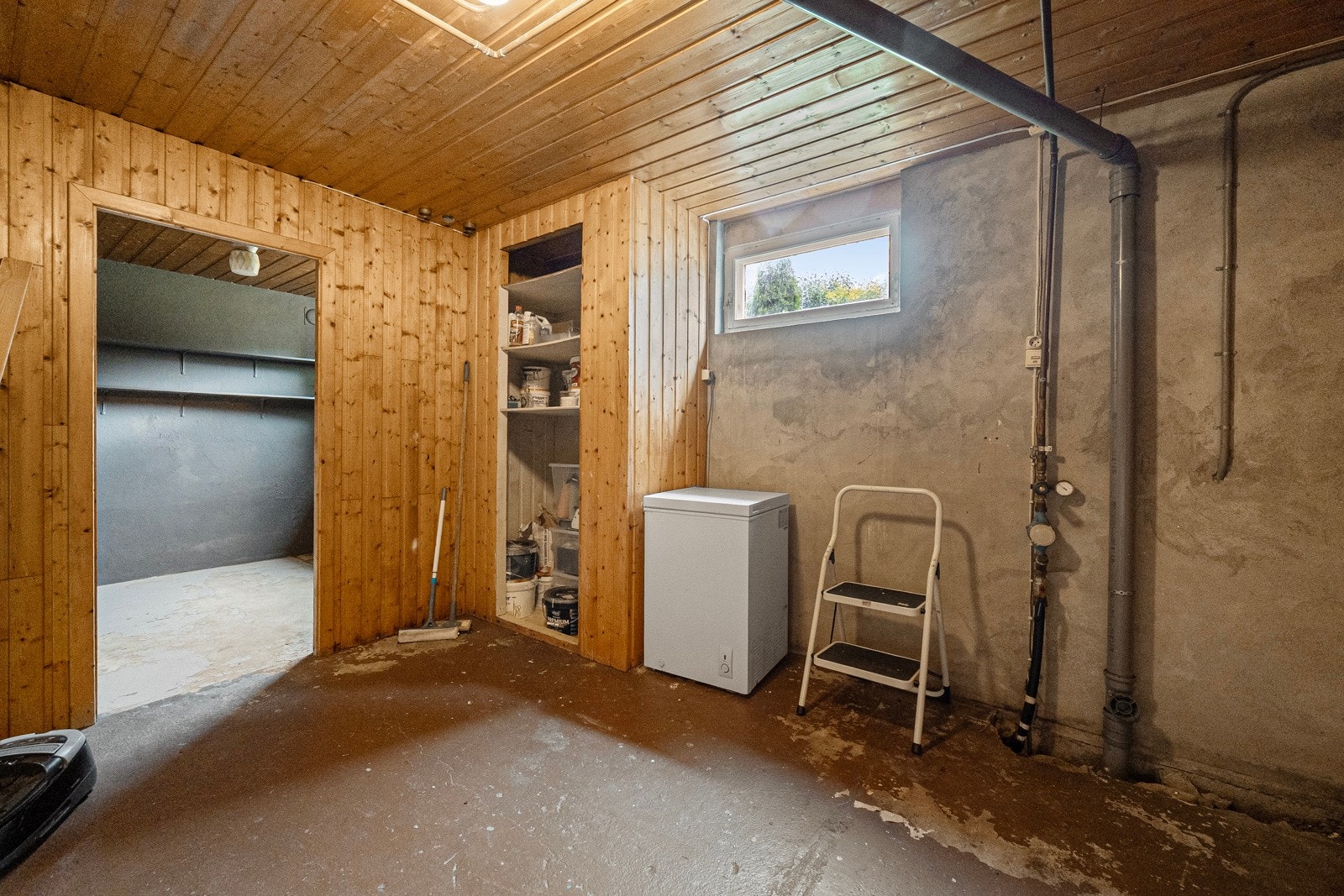 Underetasjen har egen inngang fra hagen Galleribilde