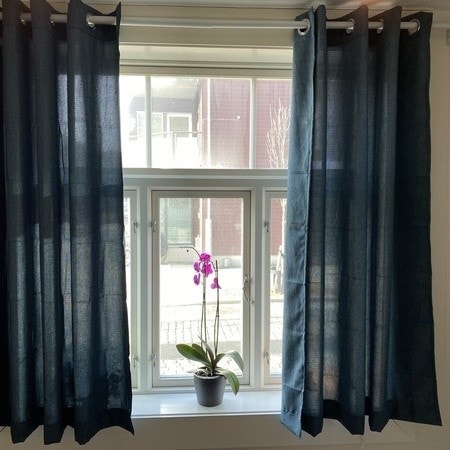 Stort vindu på soverom Galleribilde