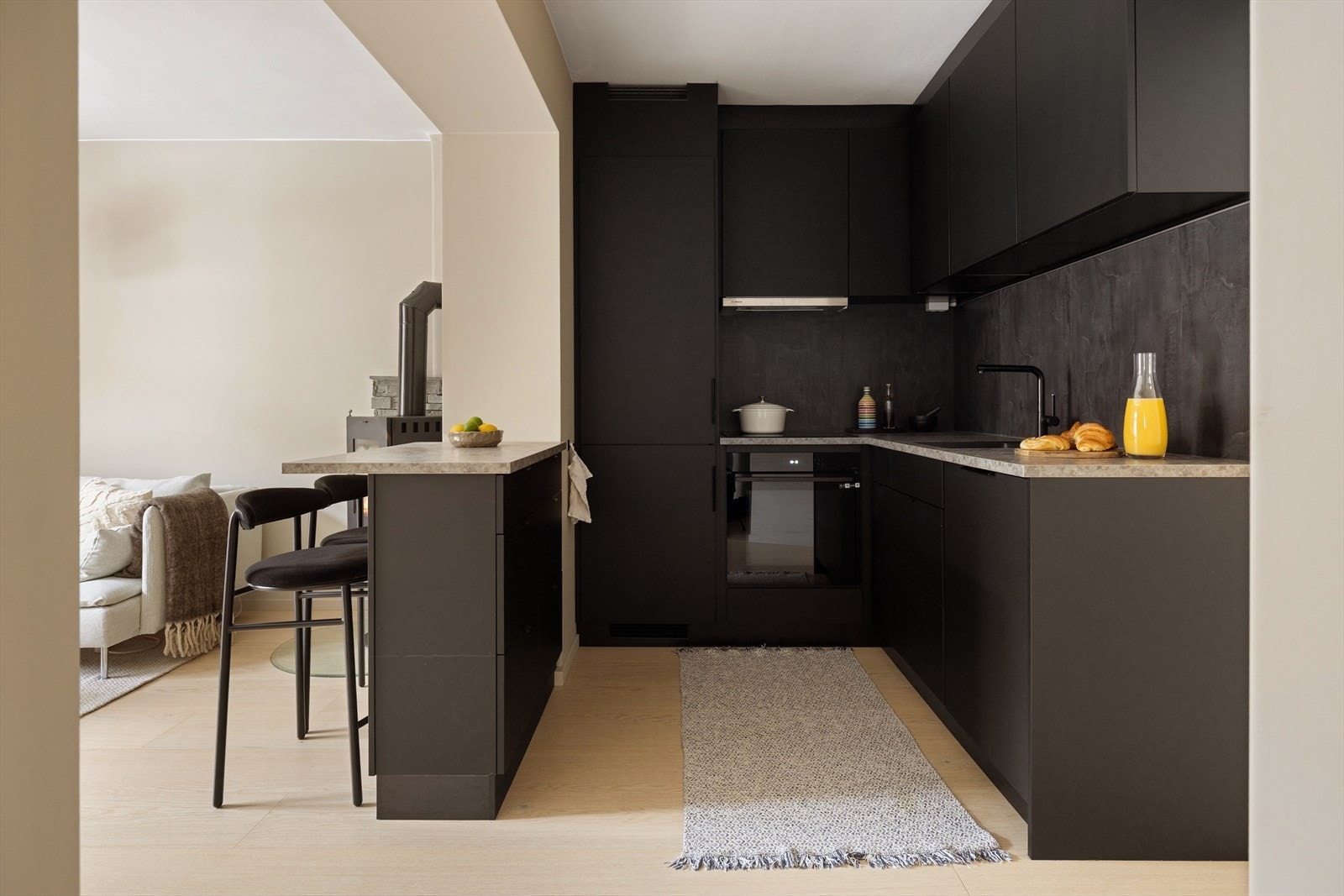 En lekker og stilren 3-roms leilighet med populær beliggenhet i Vøyenvollen borettslag på Sagene. Galleribilde