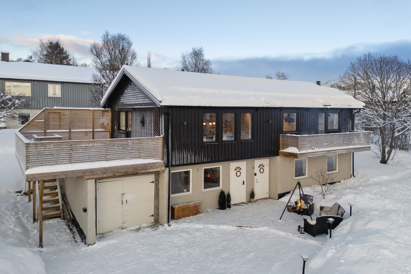 DNB Eiendom ved Ola Sollied Halvorsen har gleden av og presentere en attraktiv enebolig med hybelleilighet, barnevennlig beliggenhet, havutsikt og gode solforhold. Galleribilde