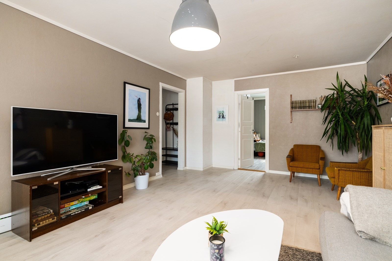 Det er pipe i stue med mulighet for vedovn. Galleribilde