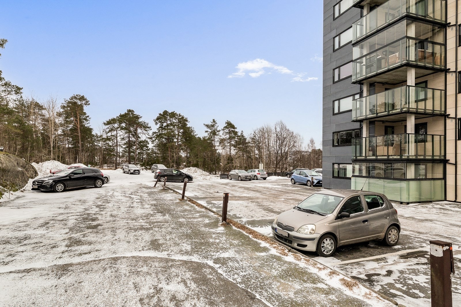 Tilhørende biloppstillingsplass nr 64 Galleribilde